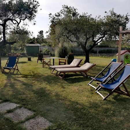 Nonna Piera Bed & Breakfast Marina Di Carrara Exterior photo